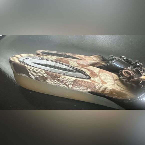 COACH SKYE PATENT SIGNAURE C KHAKI  CHESTNUT THONG SLIPPER  8 /M - Picture 9 of 13